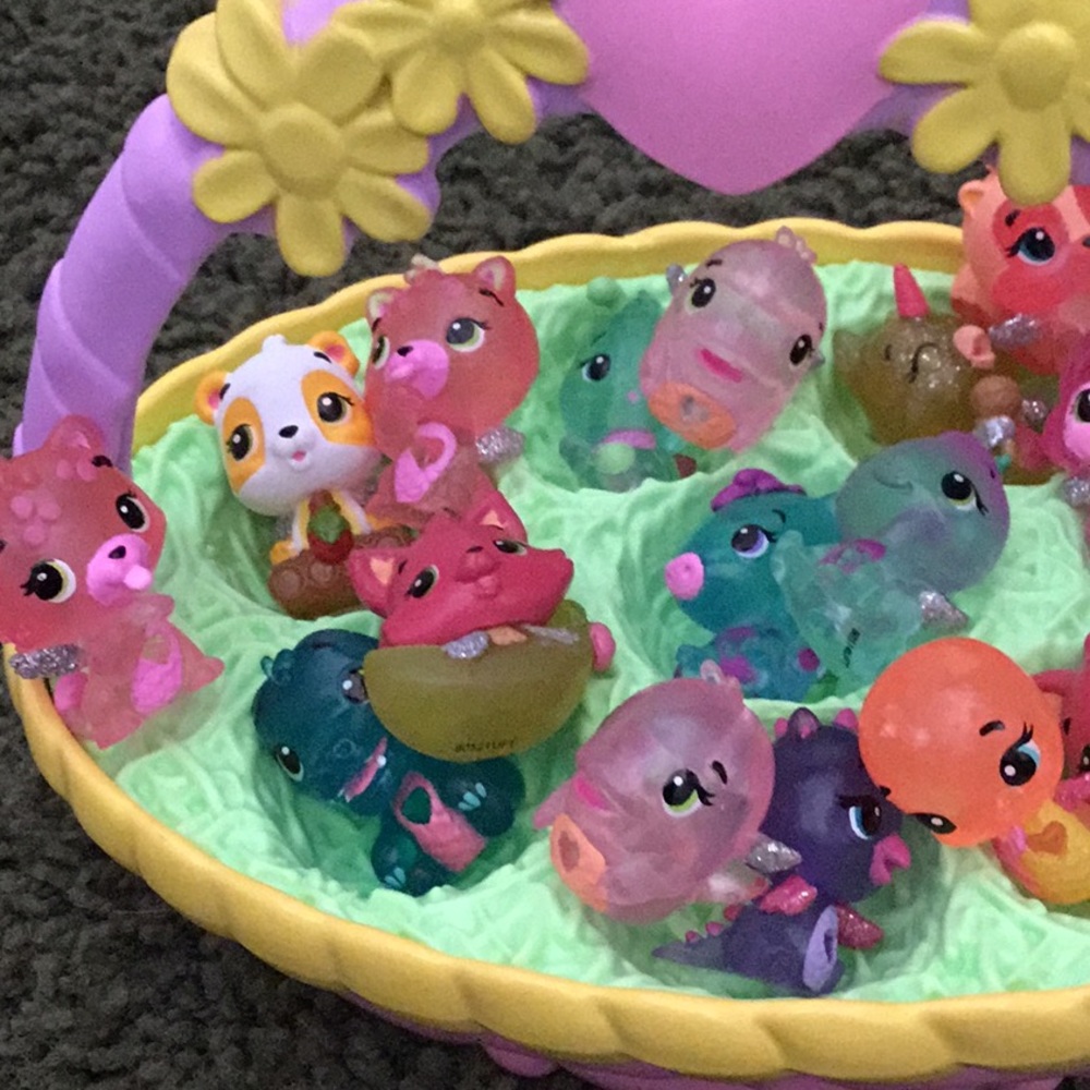 Hatchimals basket bundle - Picture 5 of 7